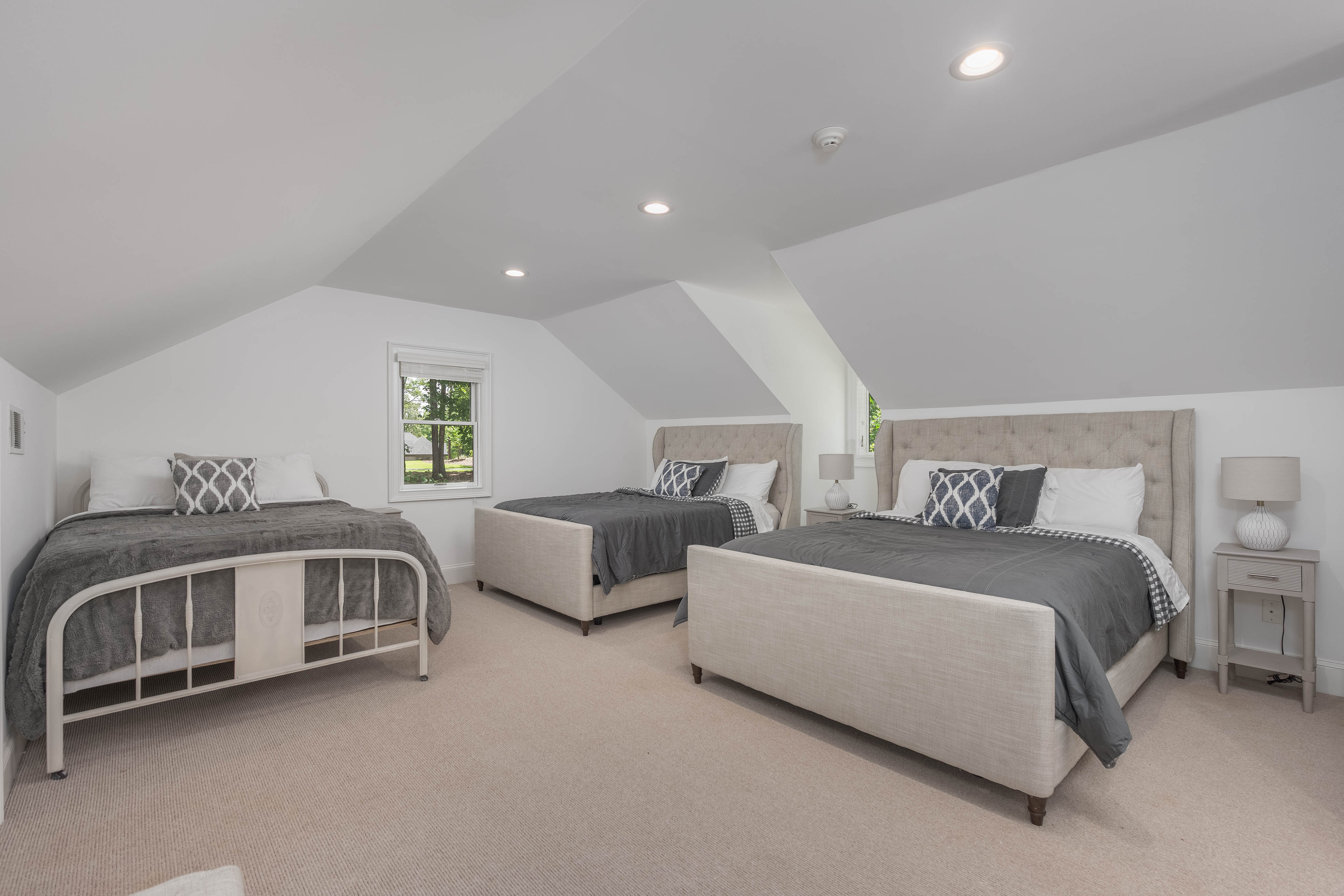 137 Barrington Hall Drive image 29